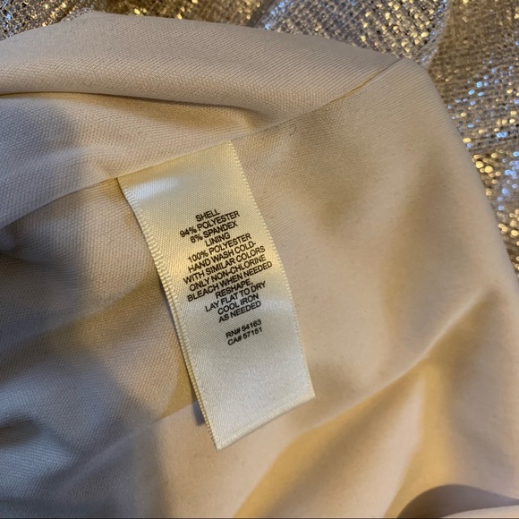 Eliza J Silver/White Gown - Picture 8 of 9